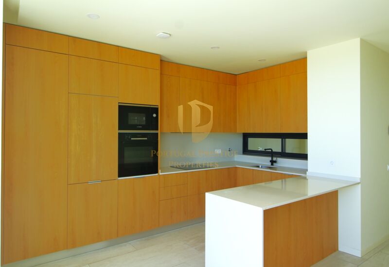 House 4 bedrooms Luxury Vale de Caranguejo Tavira - alarm, acoustic insulation, terraces, terrace, barbecue, underfloor heating, automatic gate, sea view, swimming pool, air conditioning, balcony, video surveillance, garden