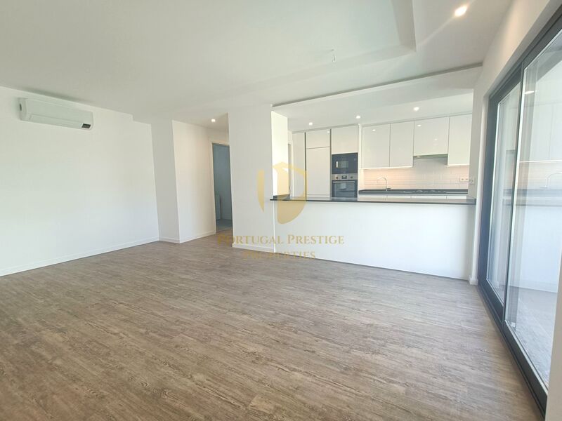 Apartamento T3 Moderno Baixa Olhão - ar condicionado, varanda, equipado, vidros duplos, piscina