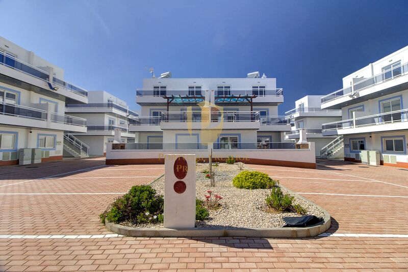 Apartamento T1 Duplex Vila Nova de Cacela Vila Real de Santo António - zonas verdes, ar condicionado, bbq, garagem, painéis solares, condomínio privado, terraço, piscina