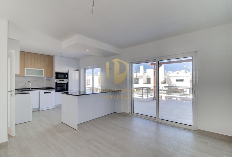 Apartamento Moderno T1 Vila Nova de Cacela Vila Real de Santo António - condomínio privado, piscina, painéis solares, bbq, zonas verdes, garagem, terraço, ar condicionado