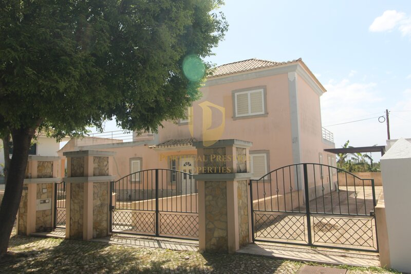 House 4 bedrooms Tavira - terraces, backyard, terrace