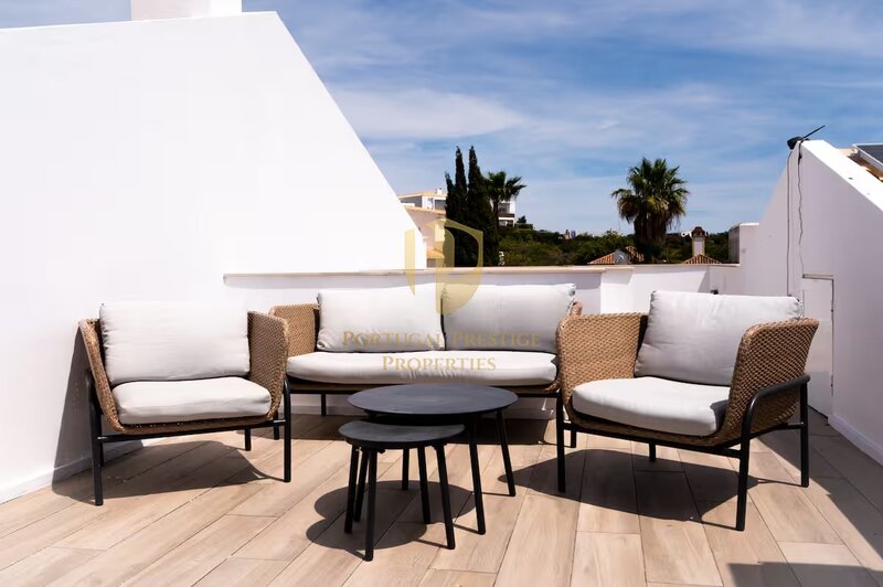 Casa Geminada V3 Albufeira - piscina, terraço, bbq, ar condicionado, muita luz natural, condomínio fechado, jardim, varanda, vista mar, lareira