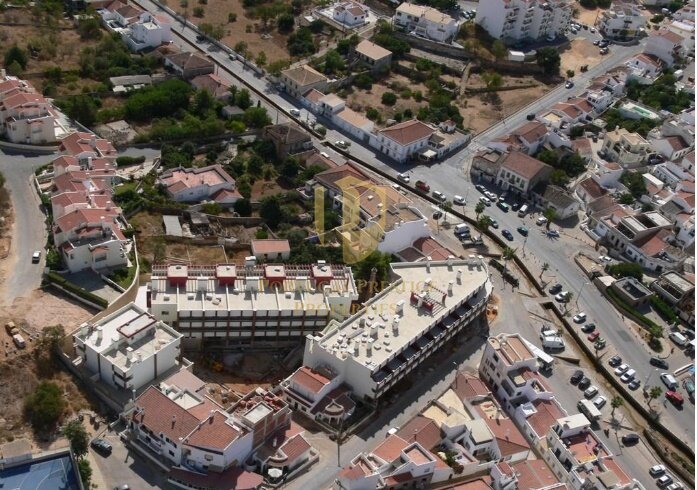 Ravintola keskustassa Ferragudo Lagoa (Algarve) - wc, ikkunakauppa
