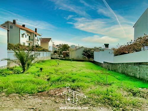 Lote de terreno com 182m2 Castelo Branco - electricidade, água, bons acessos, água da rede