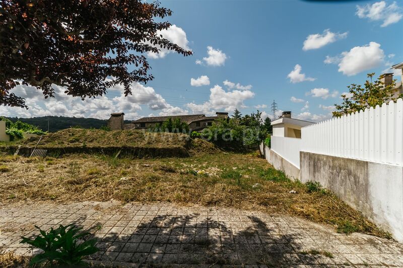 Land with 489sqm Teixoso Covilhã