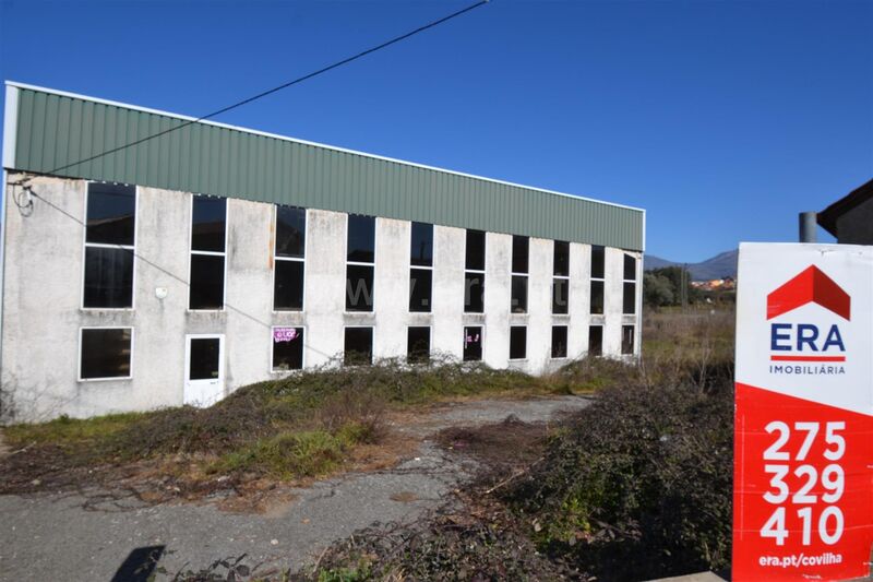 Warehouse with 1185sqm Paul Covilhã