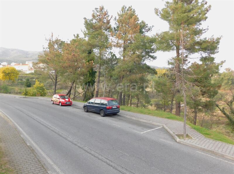 Plot of land with 894sqm Covilhã - easy access