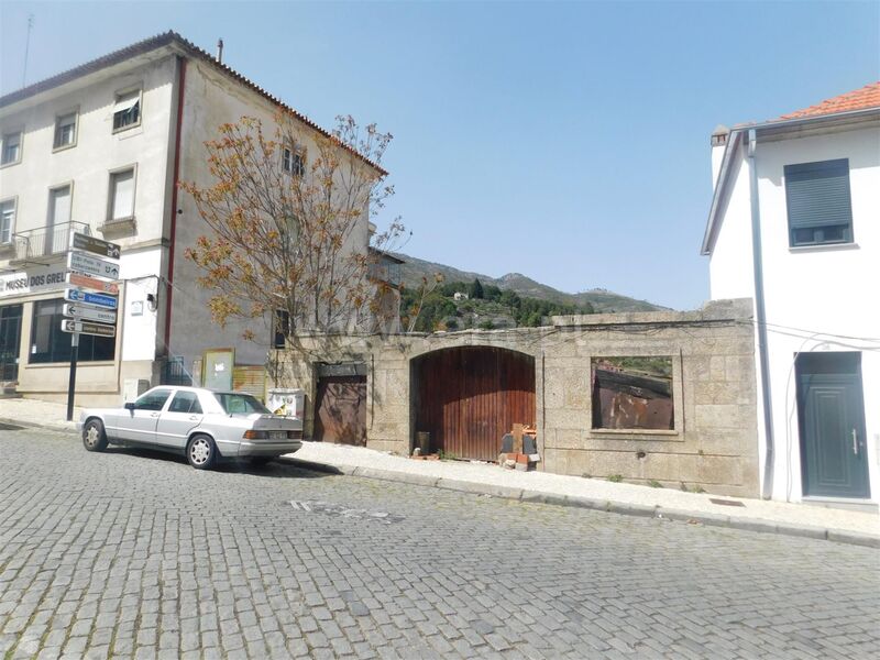 Lote com 155m2 para venda Covilhã