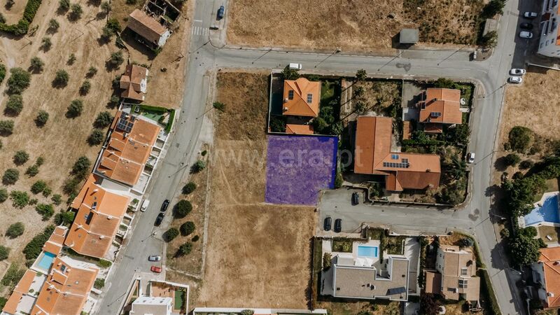 Land with 617sqm Covilhã
