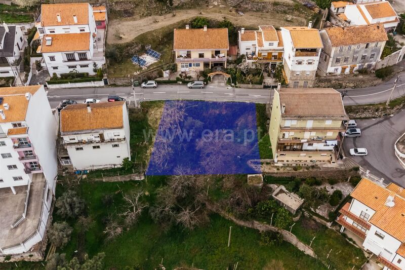 Land with 400sqm Covilhã