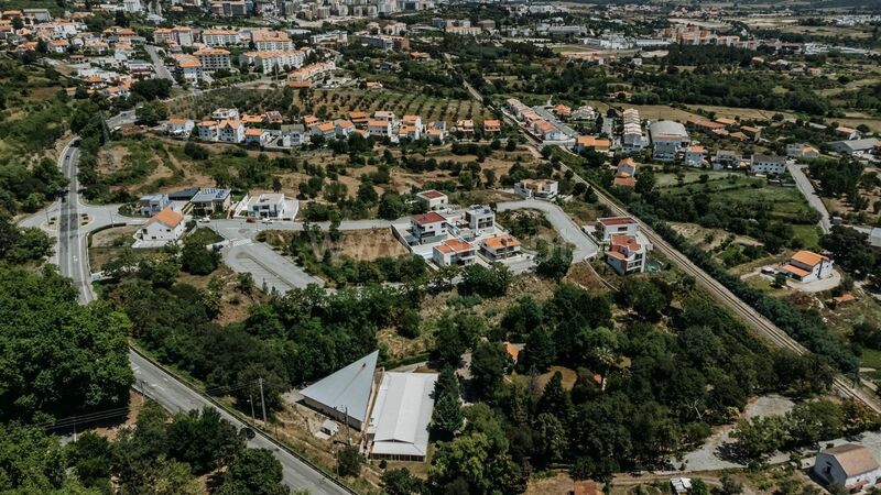 Lote de terreno Urbano com 883m2 Covilhã Boidobra - excelente localização