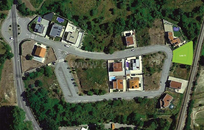 Plot Urban with 883sqm Covilhã Boidobra - great location