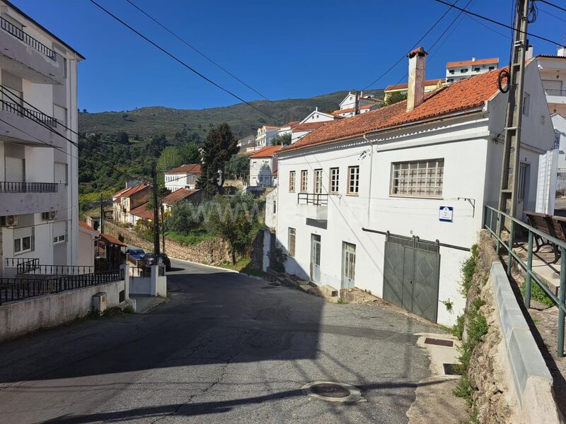 Moradia V2 Covilhã - sótão, garagem