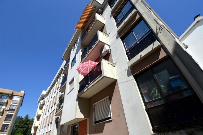 Apartamento T3 Boidobra Covilhã - marquise, jardins, parque infantil, varanda, sótão, arrecadação
