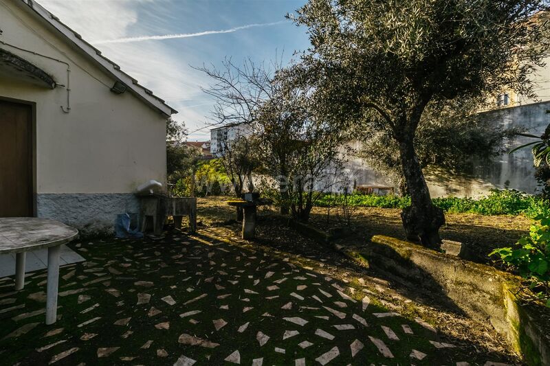 Small farm 3 bedrooms Teixoso Covilhã - fireplace, heat insulation, fruit trees, garage
