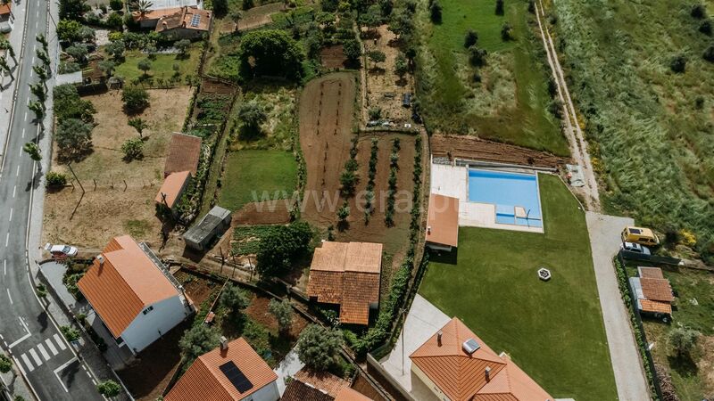 Land Agricultural with 1080sqm Erada Covilhã - water hole, olive trees, mains water, construction viability, water