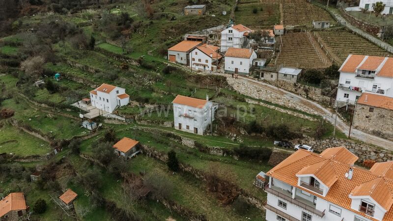 Moradia V4 Serra da Estrela Manteigas (Santa Maria) - jardins, zona calma, varanda, sótão