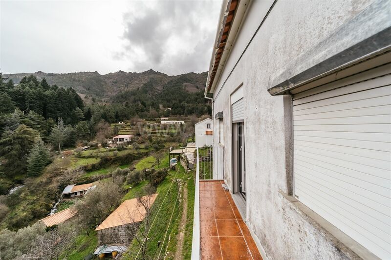 жилой дом V4 Serra da Estrela Manteigas (Santa Maria) - сад, сады, спокойная зона, веранда, чердак