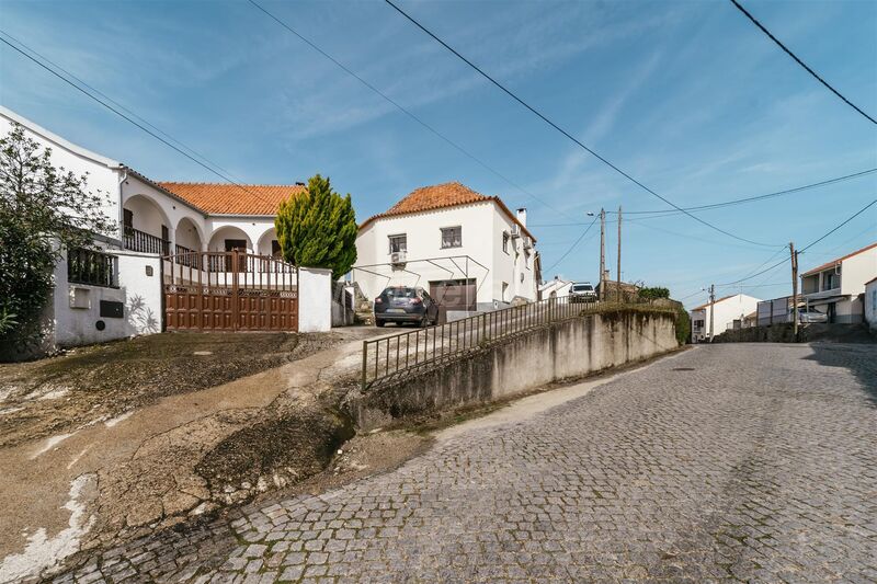 House 2 bedrooms in the center Peraboa Covilhã - garage