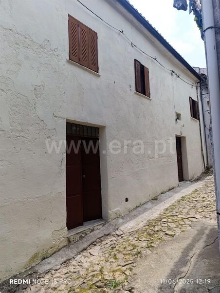 House townhouse V2 Ferro Covilhã - garden, attic