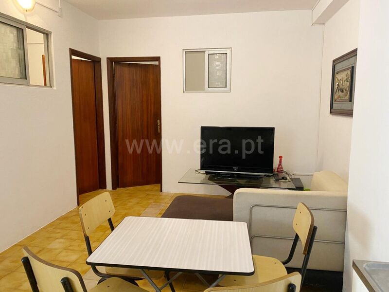 Garage with 32sqm Buarcos Figueira da Foz - bathroom