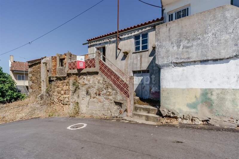 Moradia em Banda T1 / Fundão, Escarigo