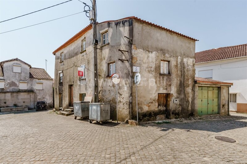 Prédio Erada Covilhã - fácil acesso, localização central