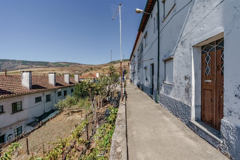Moradia em Banda T2 / Covilhã, Barroca Grande