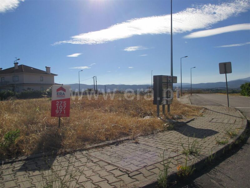 Plot of land with 440sqm Fundão