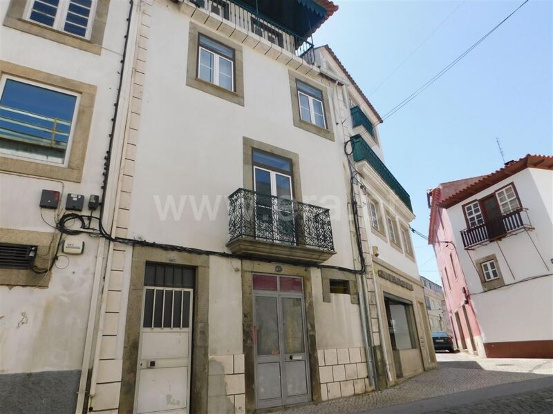 Building city center Fundão - attic, easy access, central location