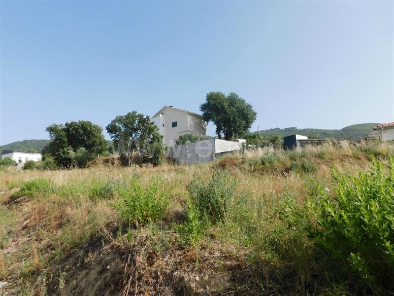 Plot of land with 1500sqm Aldeia de Joanes Fundão