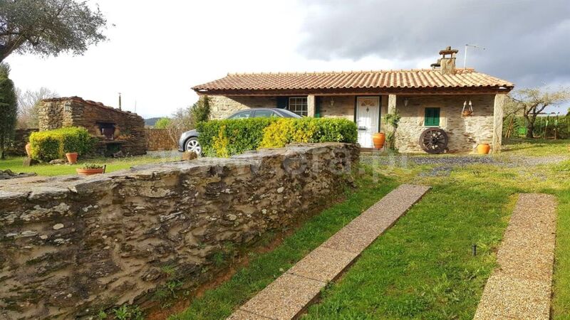 Moradia V2 Enxames Fundão para venda - piscina, jardim, lareira, ar condicionado, bbq, garagem
