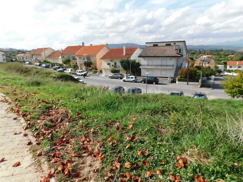 Lote de terreno com projecto aprovado Aldeia de Joanes Fundão - bons acessos