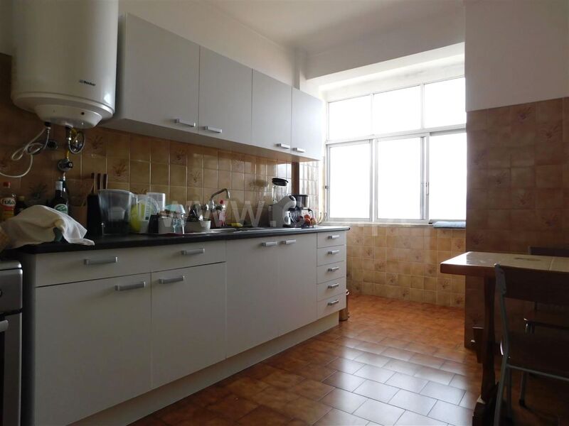 Apartamento T3 Fundão - sótão, jardins, salamandra, marquise, varanda