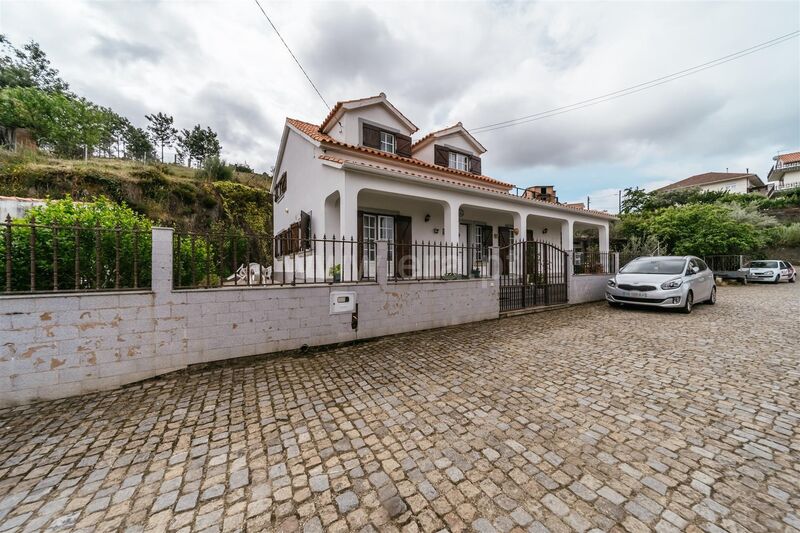 жилой дом отдельная V5 Silvares Fundão - терраса, камин, гараж, сад, сады
