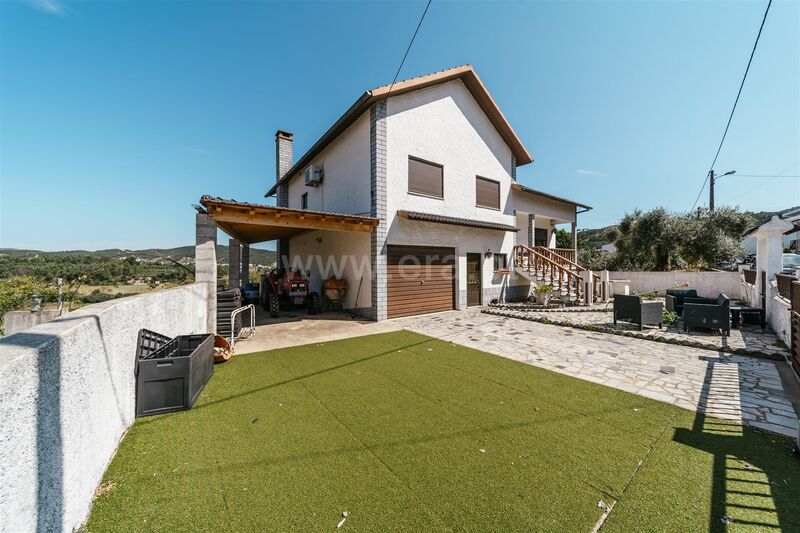 Moradia V3 Ourondo Covilhã - aquecimento central, jardins, sótão, garagem, ar condicionado