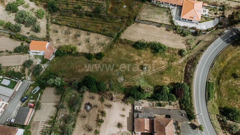 земля c 2113m2 Telhado Fundão - колодец, вода, возможность строительства