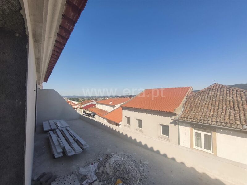 Apartamento T2 novo no centro Fundão - jardins, ar condicionado, terraço