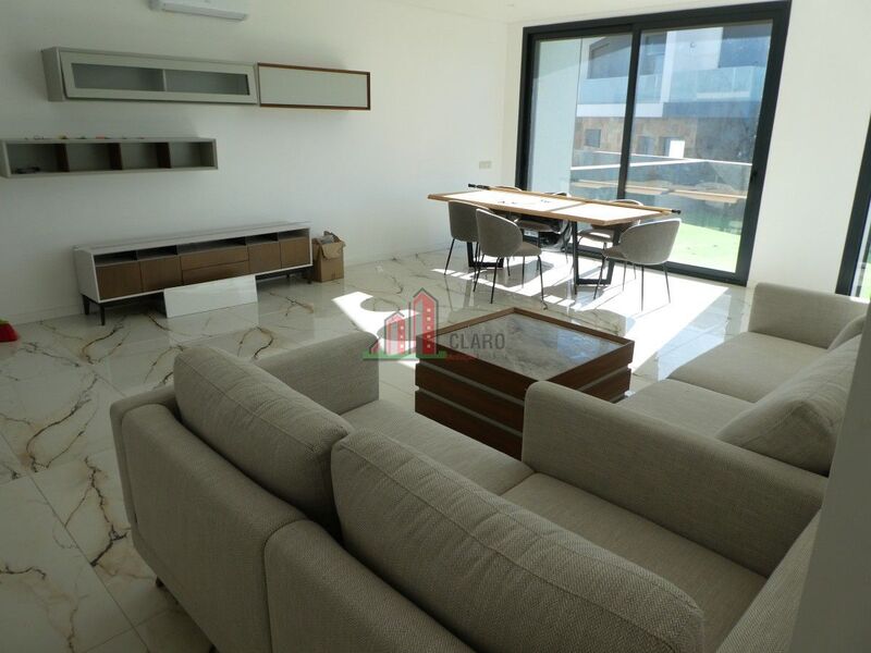 House 4 bedrooms new Albufeira - garage, balconies, balcony, garden, gated community, swimming pool