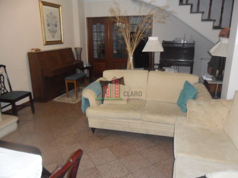 Apartment Duplex well located 3 bedrooms Vale das Flores Santo António dos Olivais Coimbra - ground-floor, central heating, terrace, garage, fireplace, barbecue