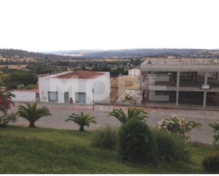 Lote de terreno Urbano com 670m2 Alvito