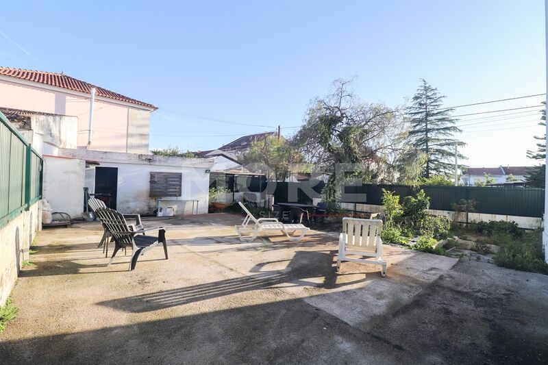 House Modern in good condition V4 Bairro da Tapada Évora - balcony, backyard, garage, marquee