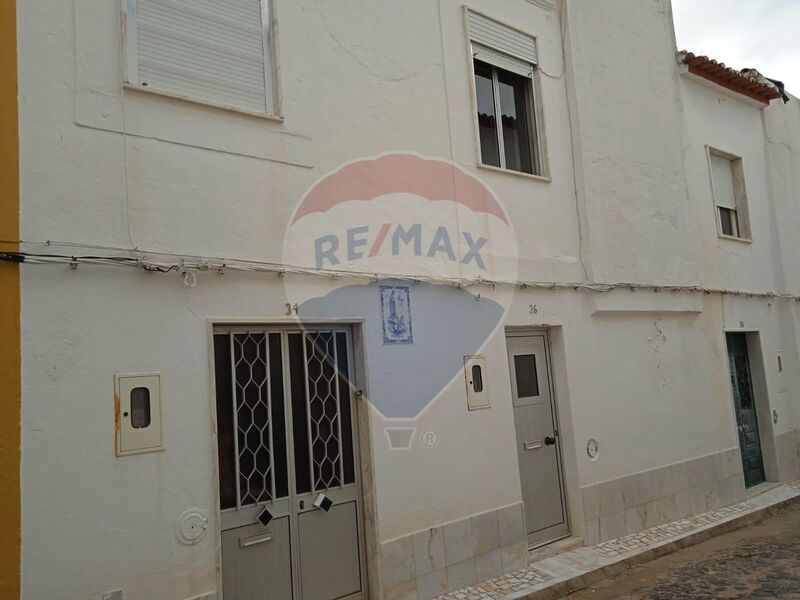 Moradia V3 Veiros Estremoz para vender - quintal