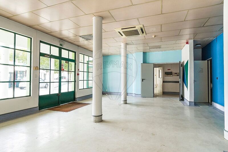 Office Évora