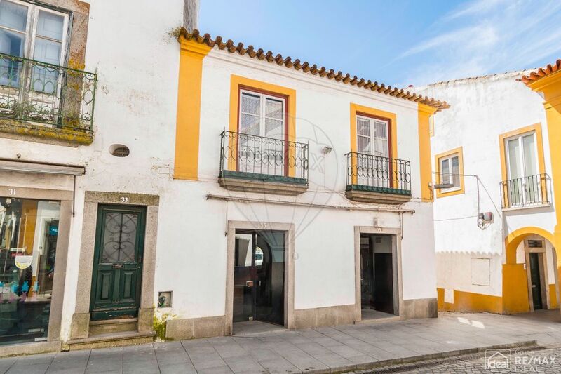 Building in the center Évora - terrace