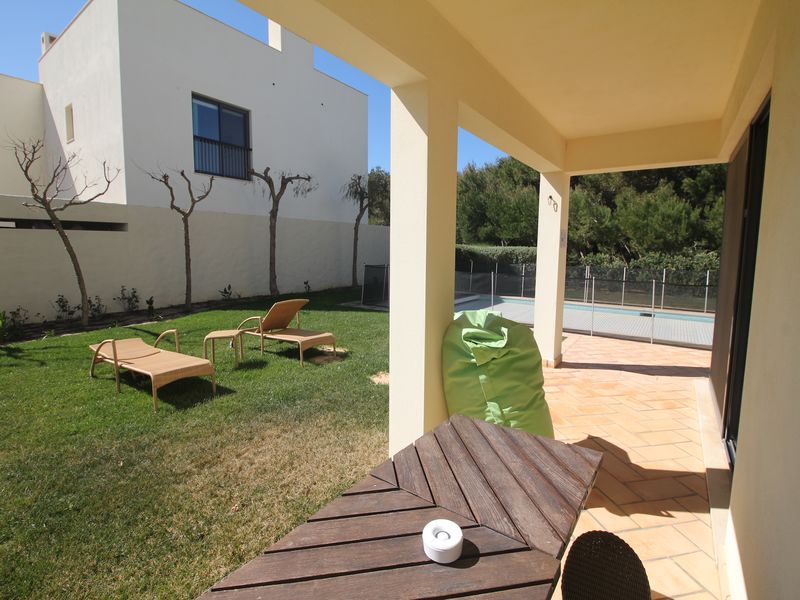 Casa V3 Martinhal Vila de Sagres Vila do Bispo - mobilado, terraço, ar condicionado, lareira, piscina, vidros duplos, equipado, jardim, piso radiante