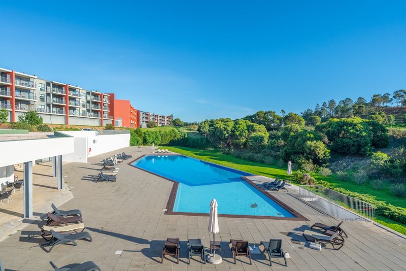 Apartment T2 Luxury Arredores Mexilhoeira Grande Portimão - swimming pool, air conditioning, sauna, furnished, kitchen, store room, double glazing, terrace, equipped