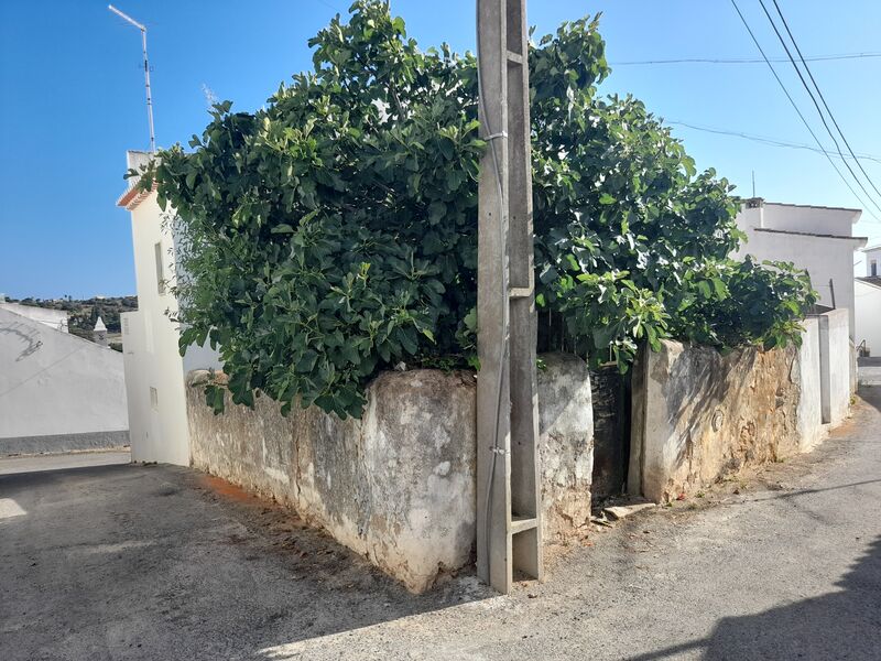 Ruína V0 Espiche Luz Lagos - garagem, quintal