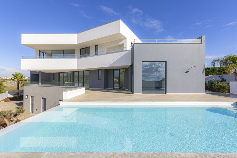 House 4 bedrooms Luxury Porto de Mós São Gonçalo de Lagos - garage, barbecue, automatic irrigation system, terraces, gardens, air conditioning, double glazing, swimming pool, sauna