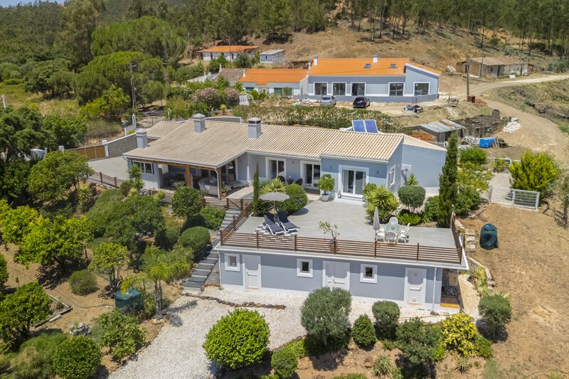 House Modern 3 bedrooms Corte-Cibrao Marmelete Monchique - solar panels, double glazing, video surveillance, alarm, garage, terrace, fireplace, air conditioning, garden, store room
